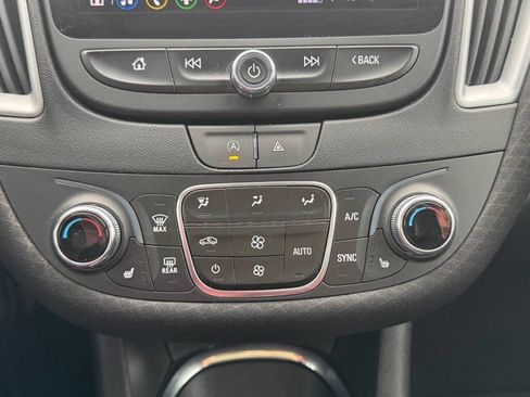 Used 2023 Chevrolet Malibu LT image 9