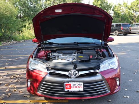 Used 2015 Toyota Camry LE FWD image 12