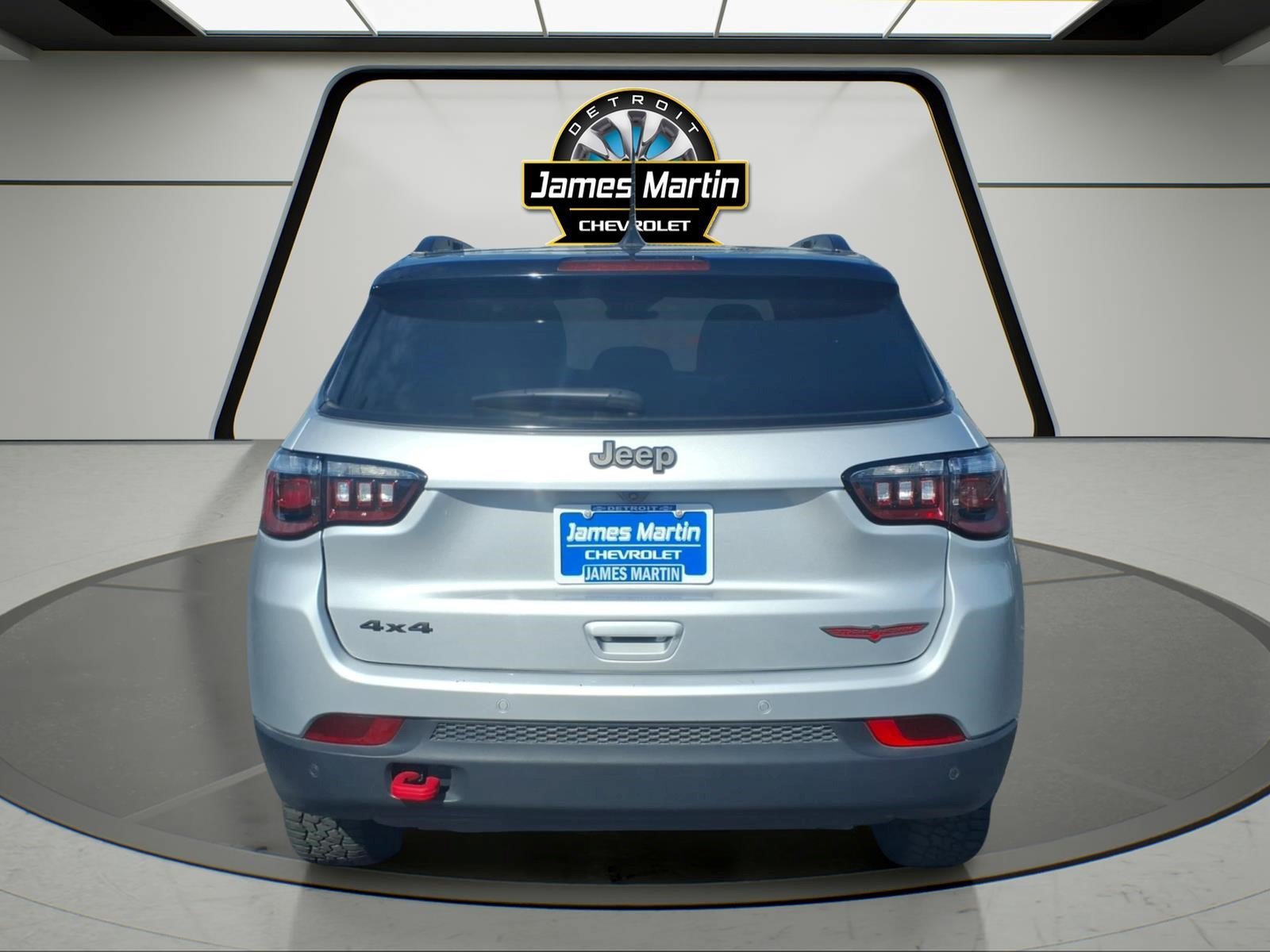 Used 2025 Jeep Compass Trailhawk AWD/4WD image 5