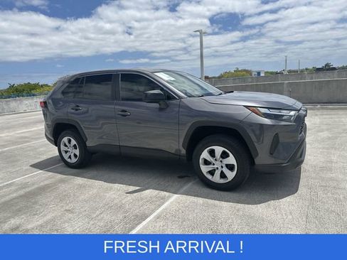 Used 2024 Toyota RAV4 LE image 17