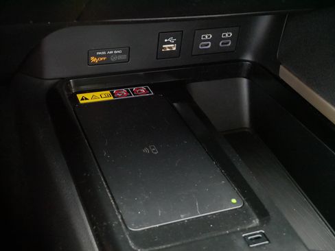 Certified 2025 Toyota Camry LE w/ Convenience Package FWD image 28