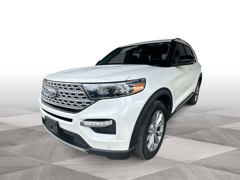 Used 2023 Ford Explorer Limited w/ Equipment Group 301A AWD/4WD image 4