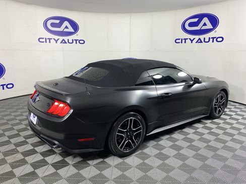 Used 2022 Ford Mustang Premium RWD image 4