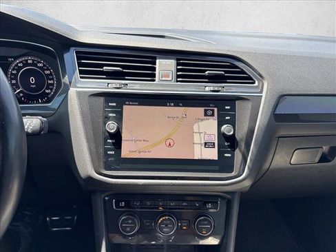 Used 2019 Volkswagen Tiguan SEL Premium R-Line w/ 3rd Row Seat Package AWD/4WD image 13