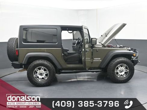 Used 2015 Jeep Wrangler Sport w/ Connectivity Group image 19