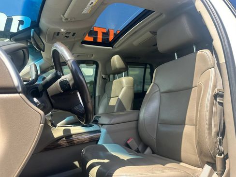 Used 2015 GMC Yukon SLT w/ Open Road Package AWD/4WD image 8