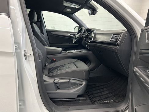 New 2026 Volkswagen Atlas Cross Sport SE AWD/4WD image 29