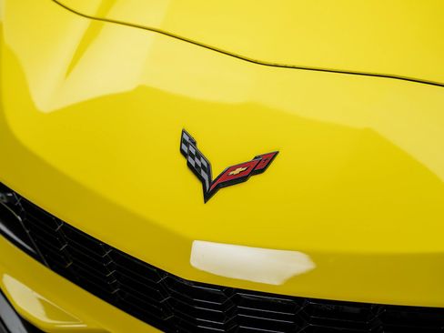 Used 2016 Chevrolet Corvette Z06 w/ 3LZ Preferred Equipment Group RWD image 6