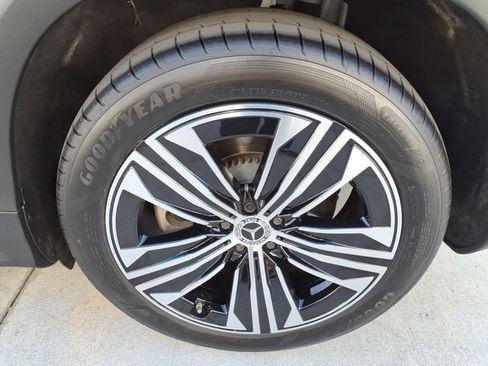 Used 2024 Mercedes-Benz EQS 450+ SUV image 24