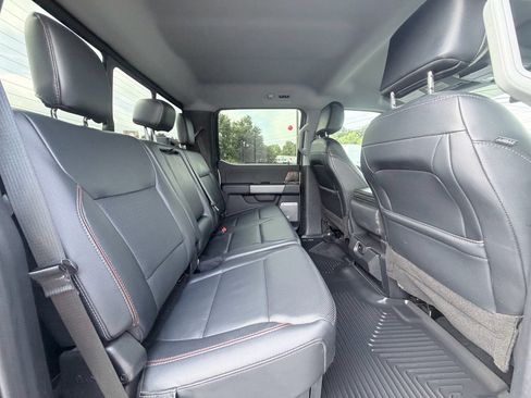 Used 2024 Ford F250 Lariat w/ Black Appearance Package AWD/4WD image 29