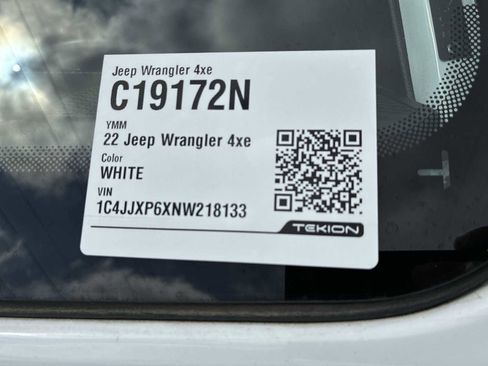 Used 2022 Jeep Wrangler Unlimited Sahara image 34