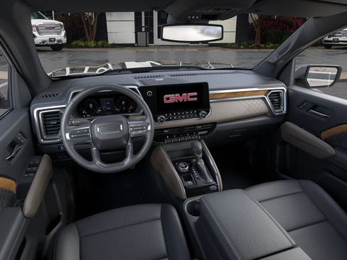 New 2026 GMC Canyon Denali image 17