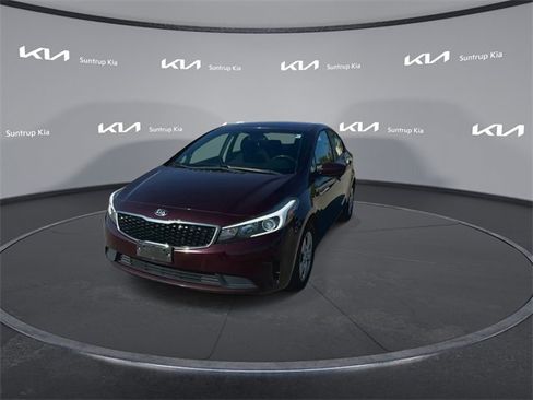 Used 2017 Kia Forte LX image 6
