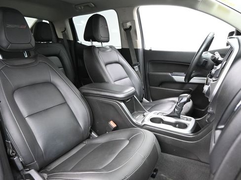 Used 2022 Chevrolet Colorado ZR2 w/ ZR2 Dusk Special Edition image 30