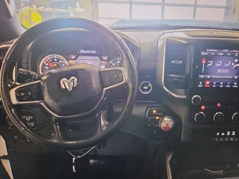 Used 2020 RAM 1500 Laramie image 7