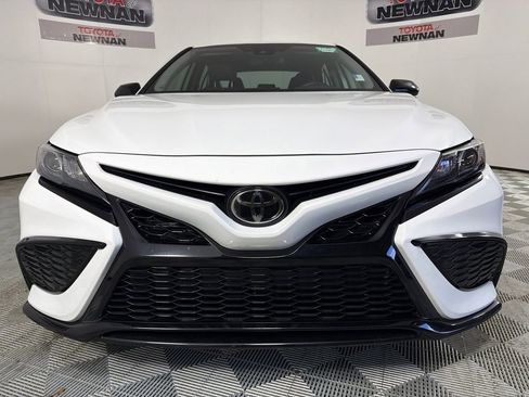 Used 2024 Toyota Camry SE image 8