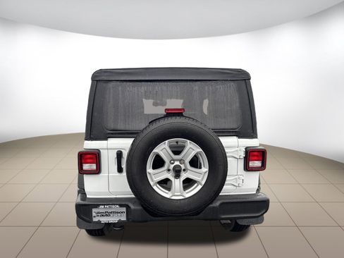 Used 2021 Jeep Wrangler Sport S image 6