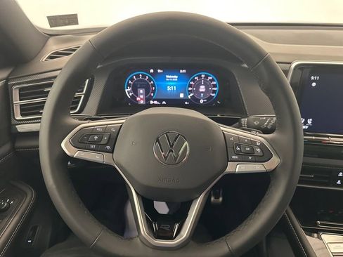 New 2026 Volkswagen Atlas Cross Sport SEL R-Line AWD/4WD image 10