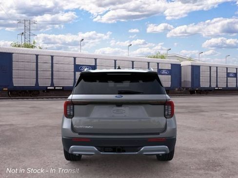 New 2026 Ford Explorer Platinum RWD image 5