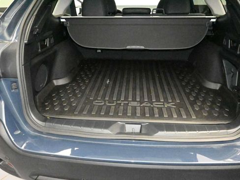 Used 2025 Subaru Outback Onyx Edition AWD/4WD image 10