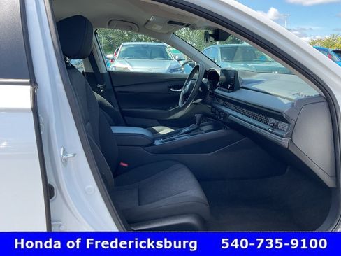 Used 2023 Honda Accord LX image 18