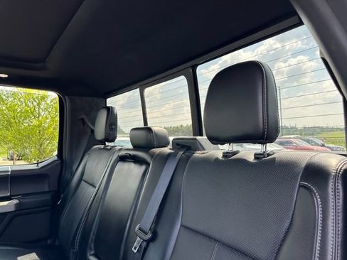 Used 2018 Ford F150 Lariat w/ Equipment Group 502A Luxury AWD/4WD image 19