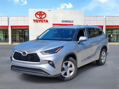 Used 2024 Toyota Highlander LE