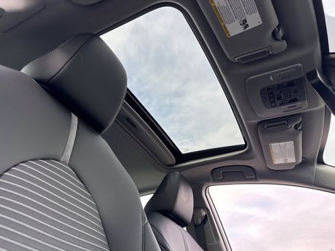 Used 2024 Toyota Camry SE w/ Audio Upgrade Package image 15