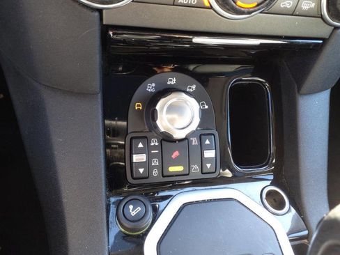 Used 2011 Land Rover LR4 HSE LUX image 26