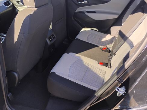 Used 2023 Chevrolet Equinox LT image 16