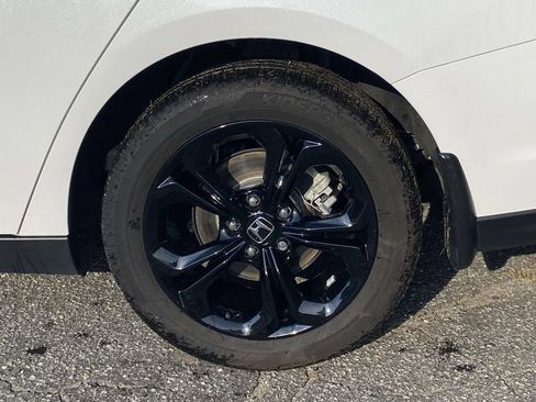 Certified 2025 Honda Accord SE image 8