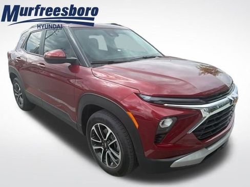Used 2025 Chevrolet TrailBlazer LT w/ Convenience Package FWD image 7