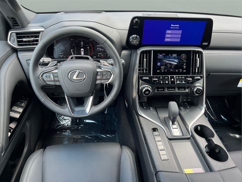 New 2025 Lexus LX 700h Overtrail image 17