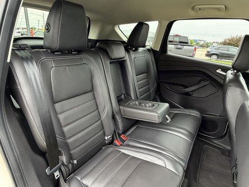 Used 2018 Ford Escape Titanium AWD/4WD image 26