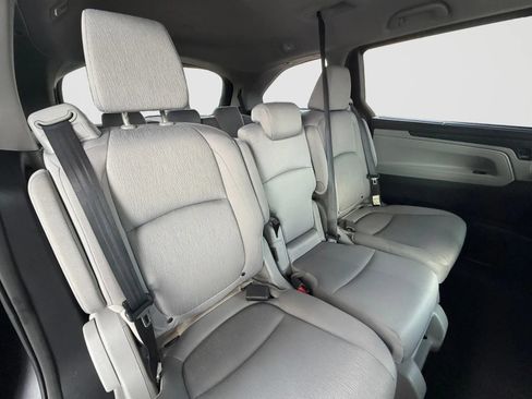 Used 2018 Honda Odyssey EX image 19