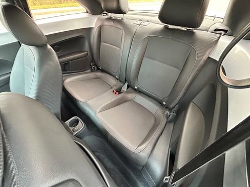 Used 2015 Volkswagen Beetle 1.8T image 11