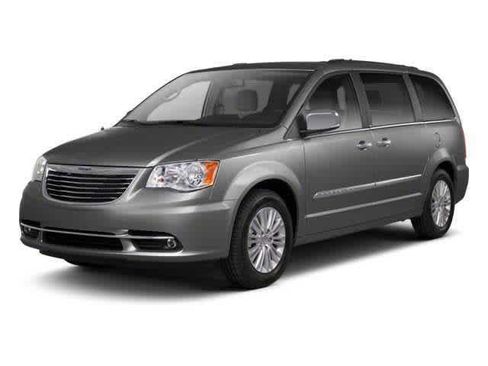 Used 2013 Chrysler Town & Country Limited w/ Luxury Group FWD image 1
