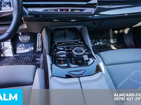 Used 2025 BMW i5 eDrive40i w/ M Sport Package image 40