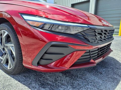 New 2025 Hyundai Elantra Sport image 9