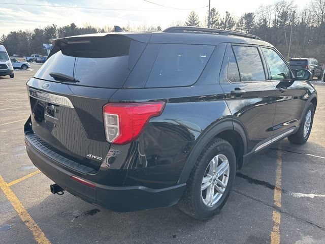 Used 2022 Ford Explorer XLT AWD/4WD image 8