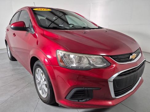 Used 2018 Chevrolet Sonic LT w/ Convenience Package FWD image 6