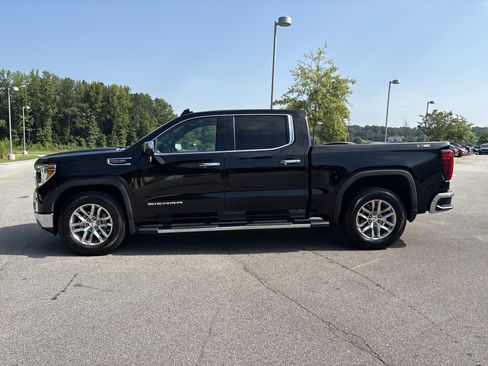 Used 2022 GMC Sierra 1500 SLT w/ SLT Premium Plus Package AWD/4WD image 21