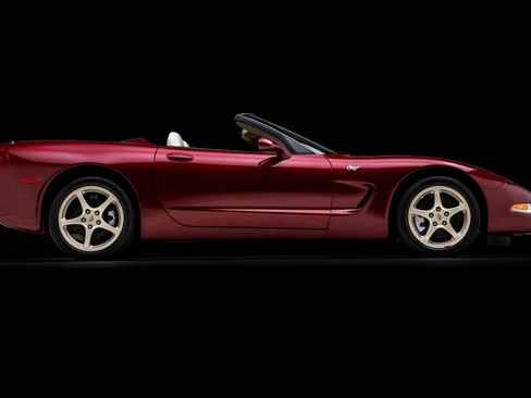 Used 2003 Chevrolet Corvette 50th Anniversary Edition w/ Preferred Equipment Group1 image 13