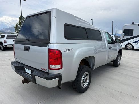 Used 2010 GMC Sierra 2500 SLE AWD/4WD image 4
