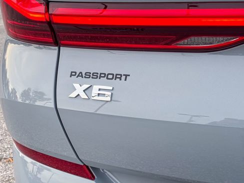 New 2026 BMW X6 M60i image 5