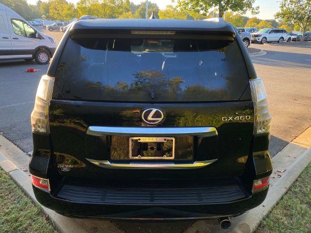 Used 2023 Lexus GX 460 Luxury w/ Accessory Package AWD/4WD image 32