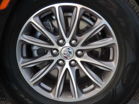 Used 2024 Buick Enclave Premium image 6