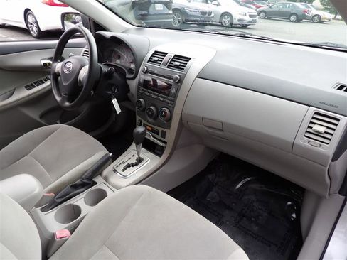 Used 2011 Toyota Corolla image 16