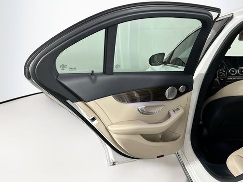 Used 2021 Mercedes-Benz C 300 Sedan image 27