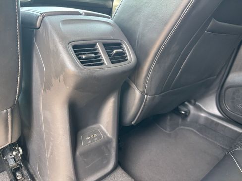 Used 2024 Buick Envision Preferred AWD/4WD image 24